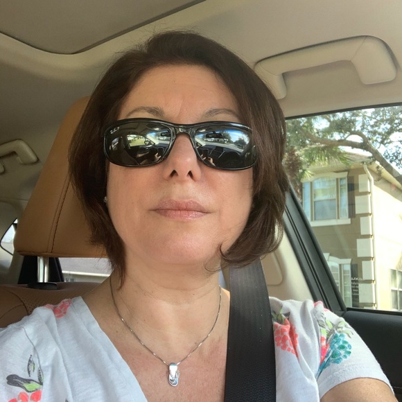 Meet your Posher, Kimberly - Picture 1 of 1